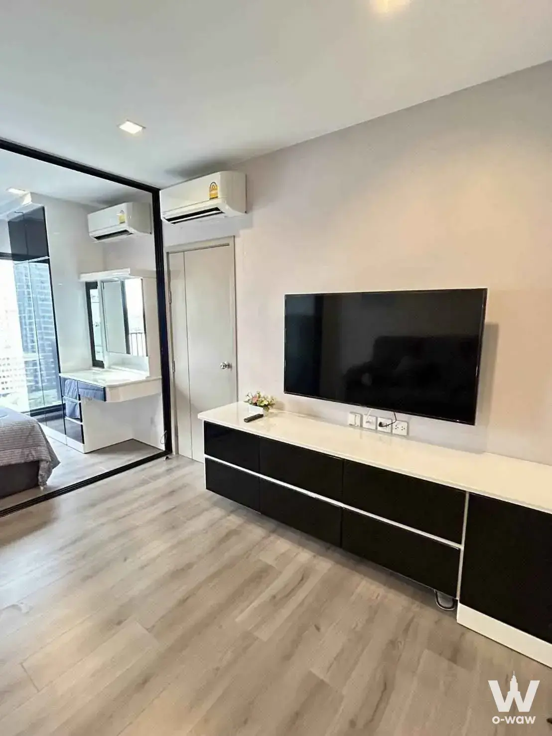 Condo with 1 bedroom for rent at The Politan Rive — photo 4 of 5