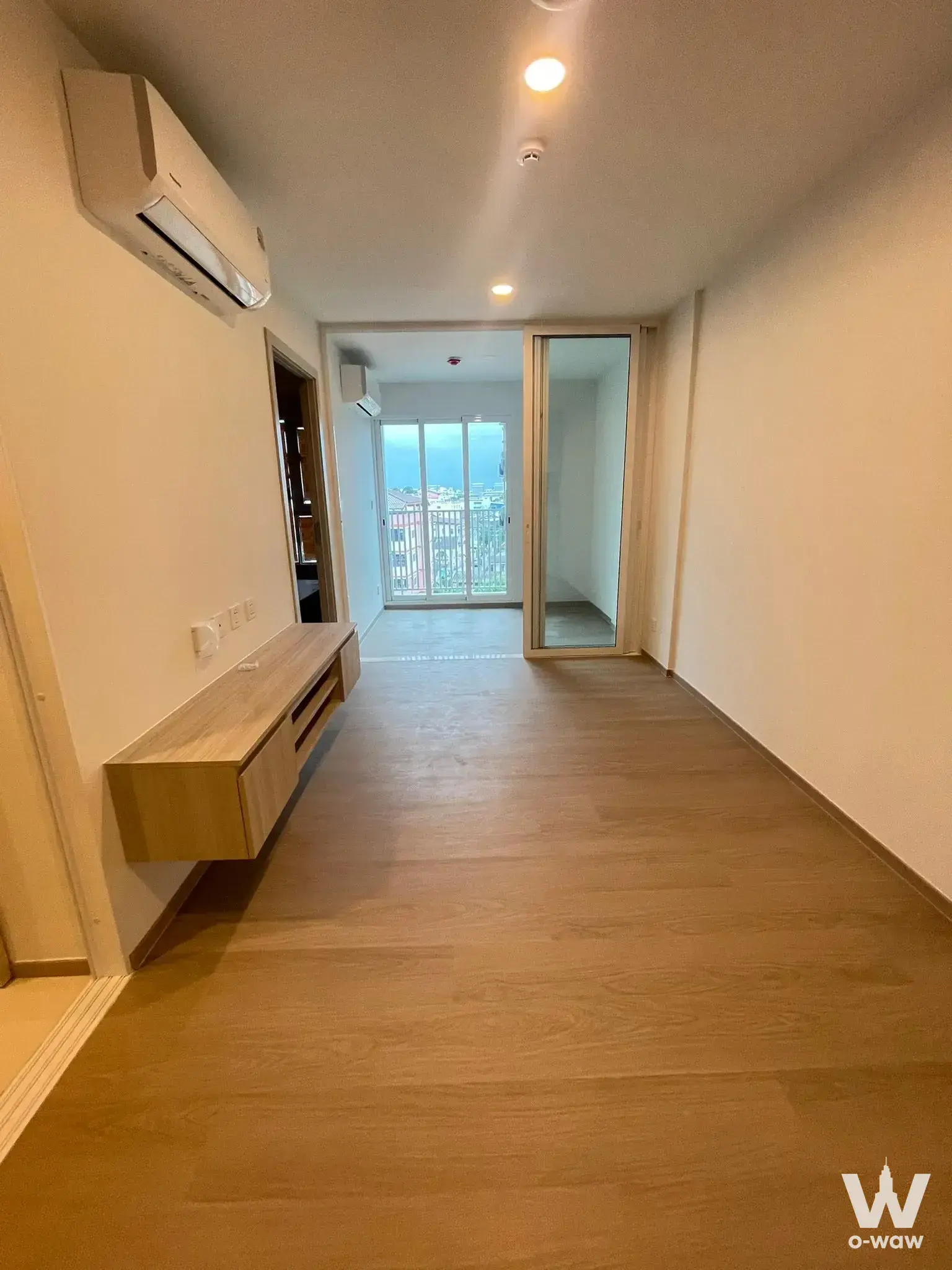 Phahonyothin 59 BTS Station area