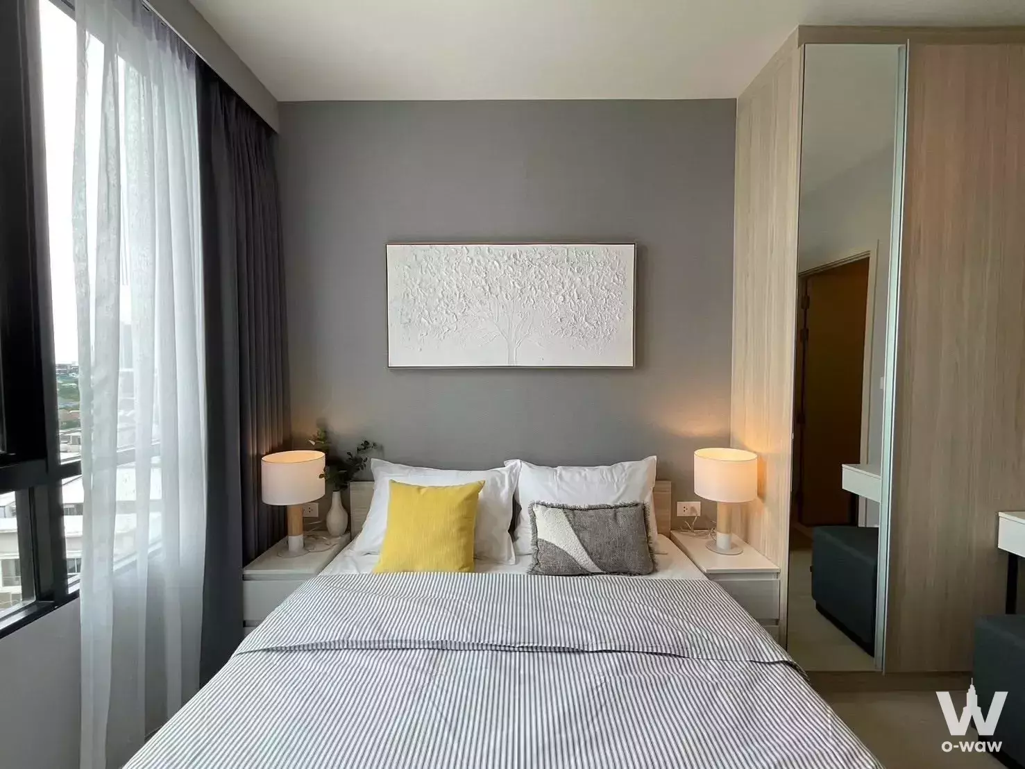 Ratchada - Lat Phrao, near MRT Lat Phrao Station