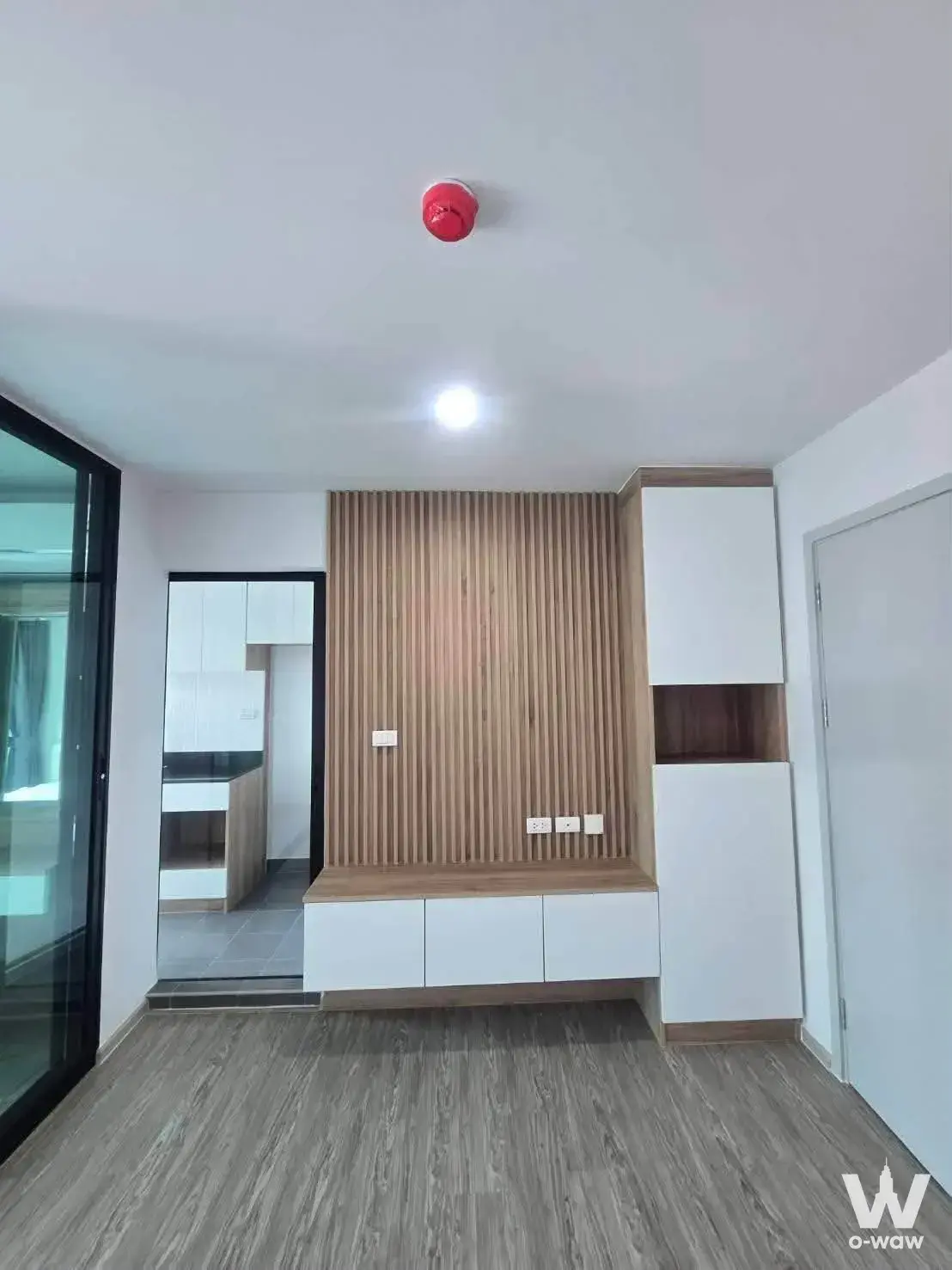 Condo with 1 bedroom for rent at RYE Huamak — photo 4 of 5