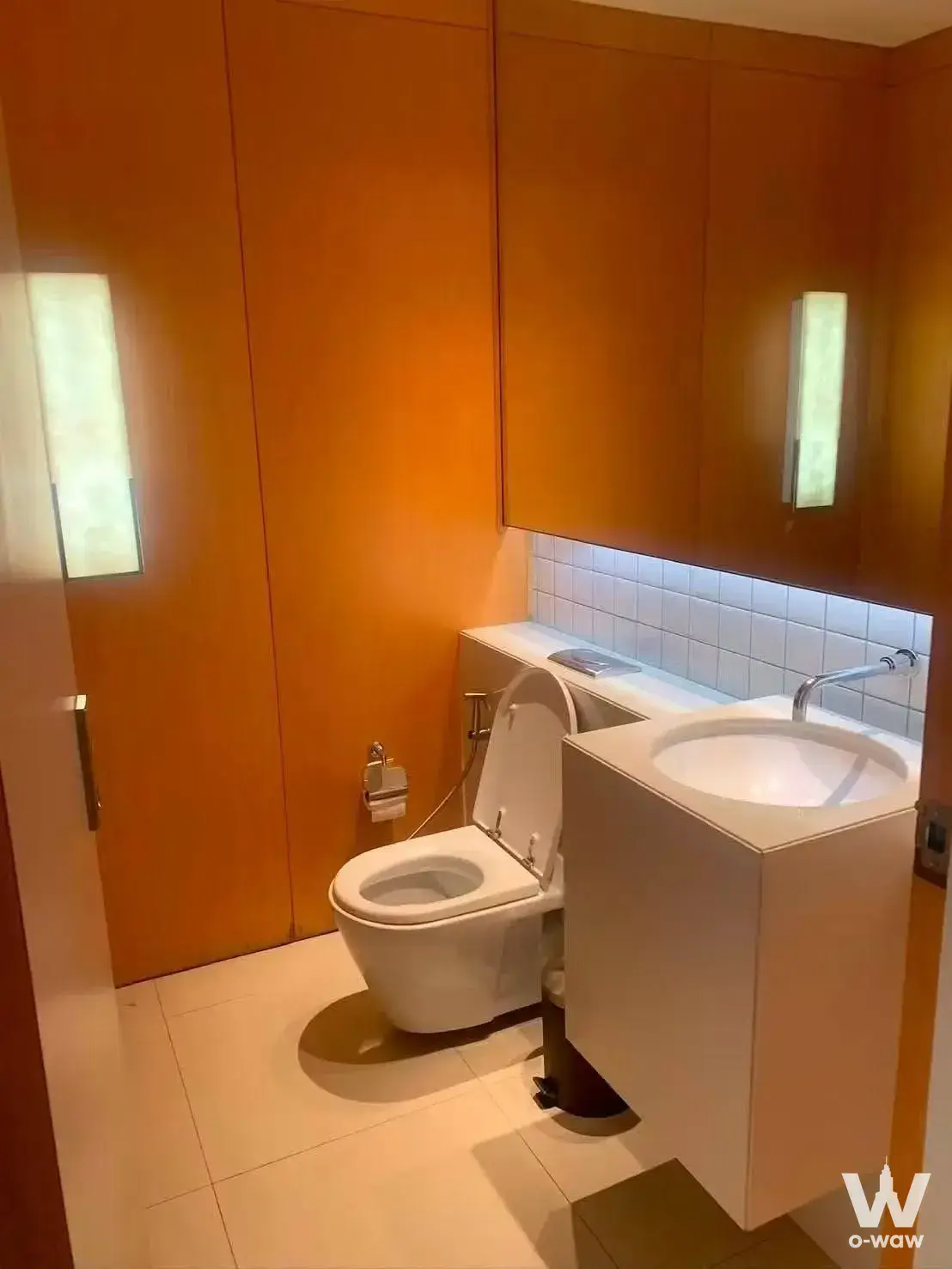 Condo with 2 bedrooms for rent at Celes Asoke — photo 2 of 3
