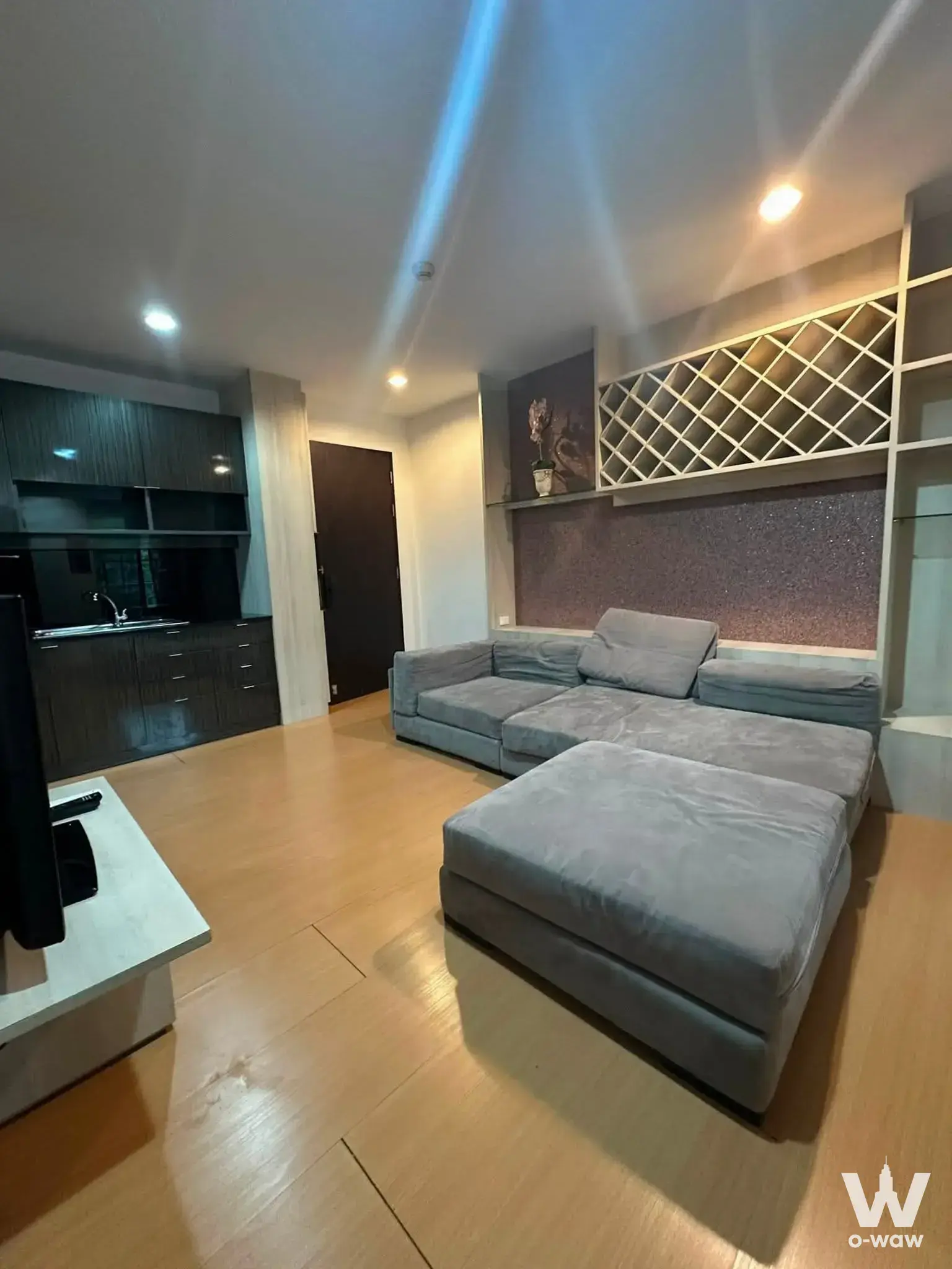 Condo with 1 bedroom for rent at The Address Sukhumvit 42 — photo 3 of 5