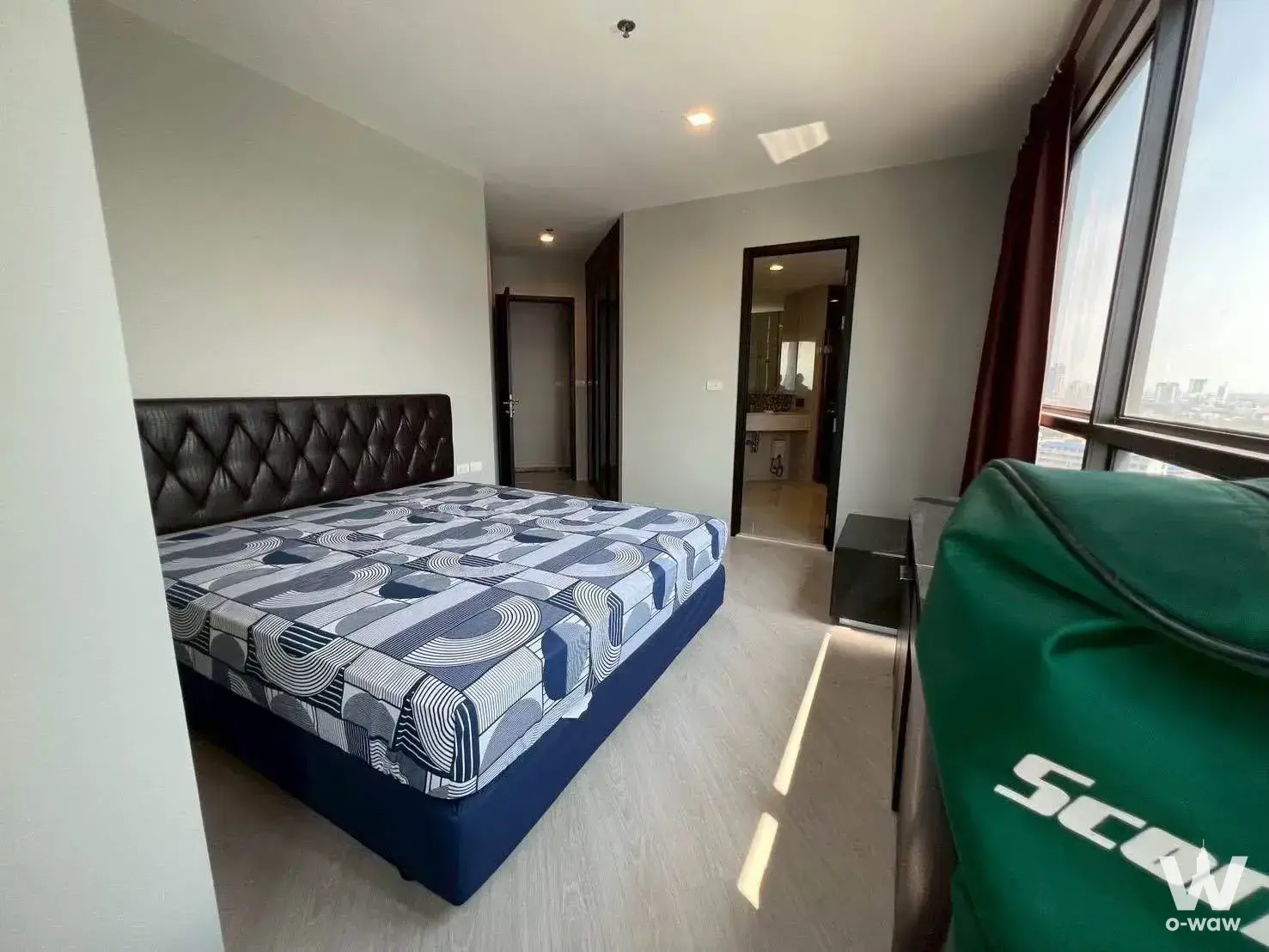 Condo with 2 bedrooms for sale at RHYTHM Sukhumvit 44/1 — photo 2 of 5