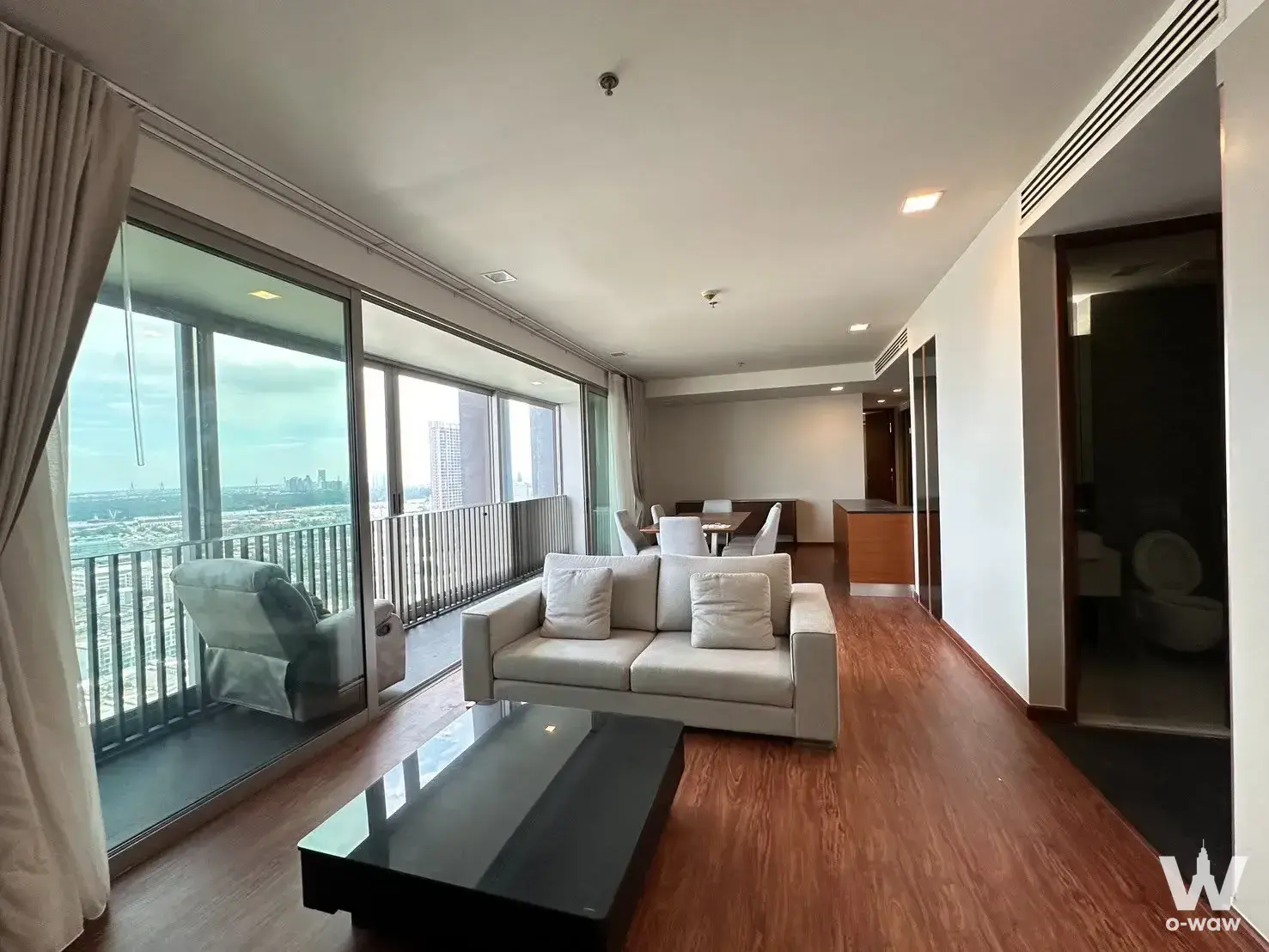 Condo with 3 bedrooms for rent at Ashton Morph 38 — photo 1 of 4