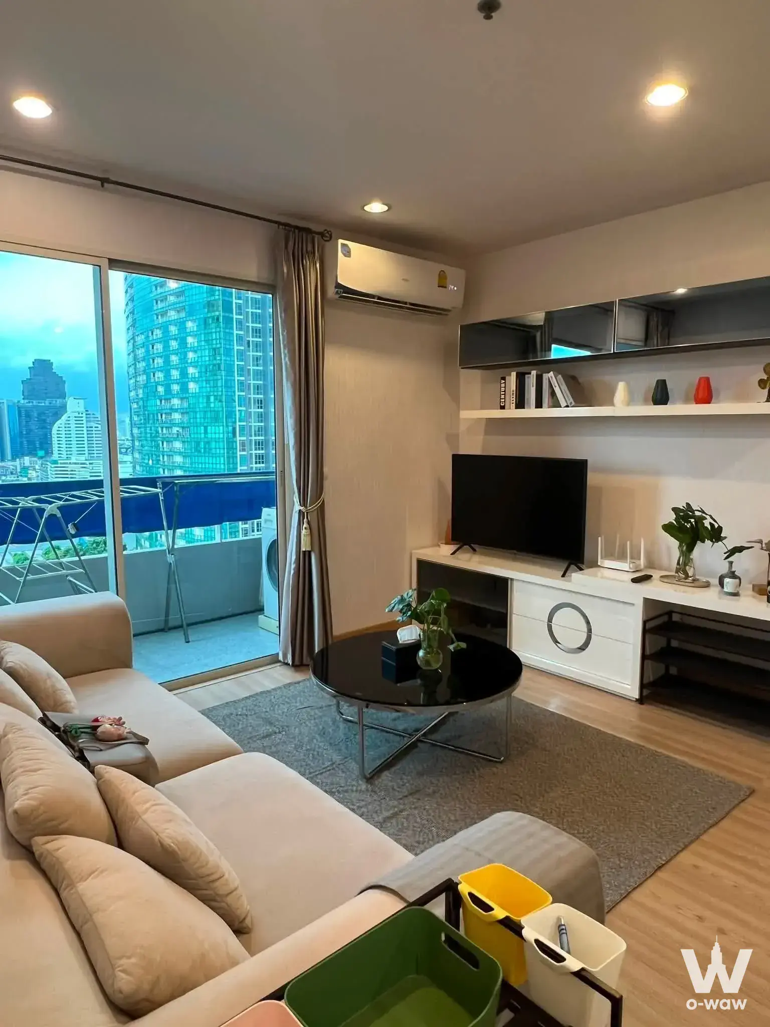 Condo with 2 bedrooms for rent at Lighthouse Condominium — photo 1 of 5
