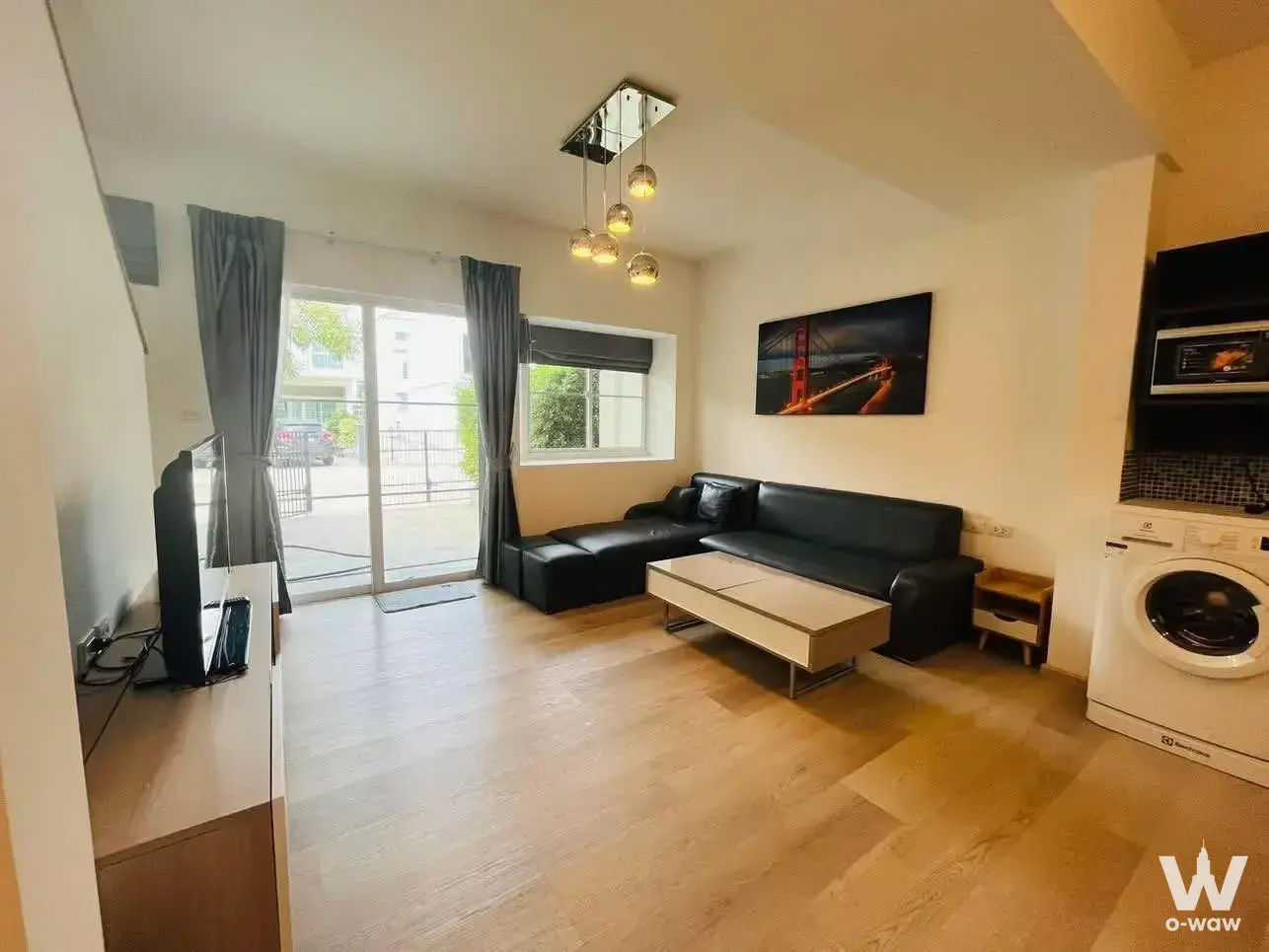 Townhouse with 2 bedrooms for rent at Indy1 Bangna Ramkhamhaeng 2 — photo 3 of 4