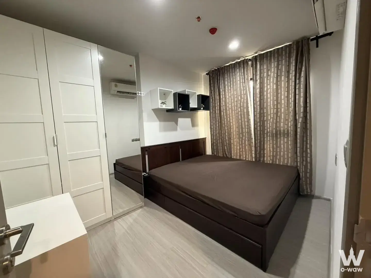 Condo with 1 bedroom for rent at Life Asoke Hype — photo 1 of 4