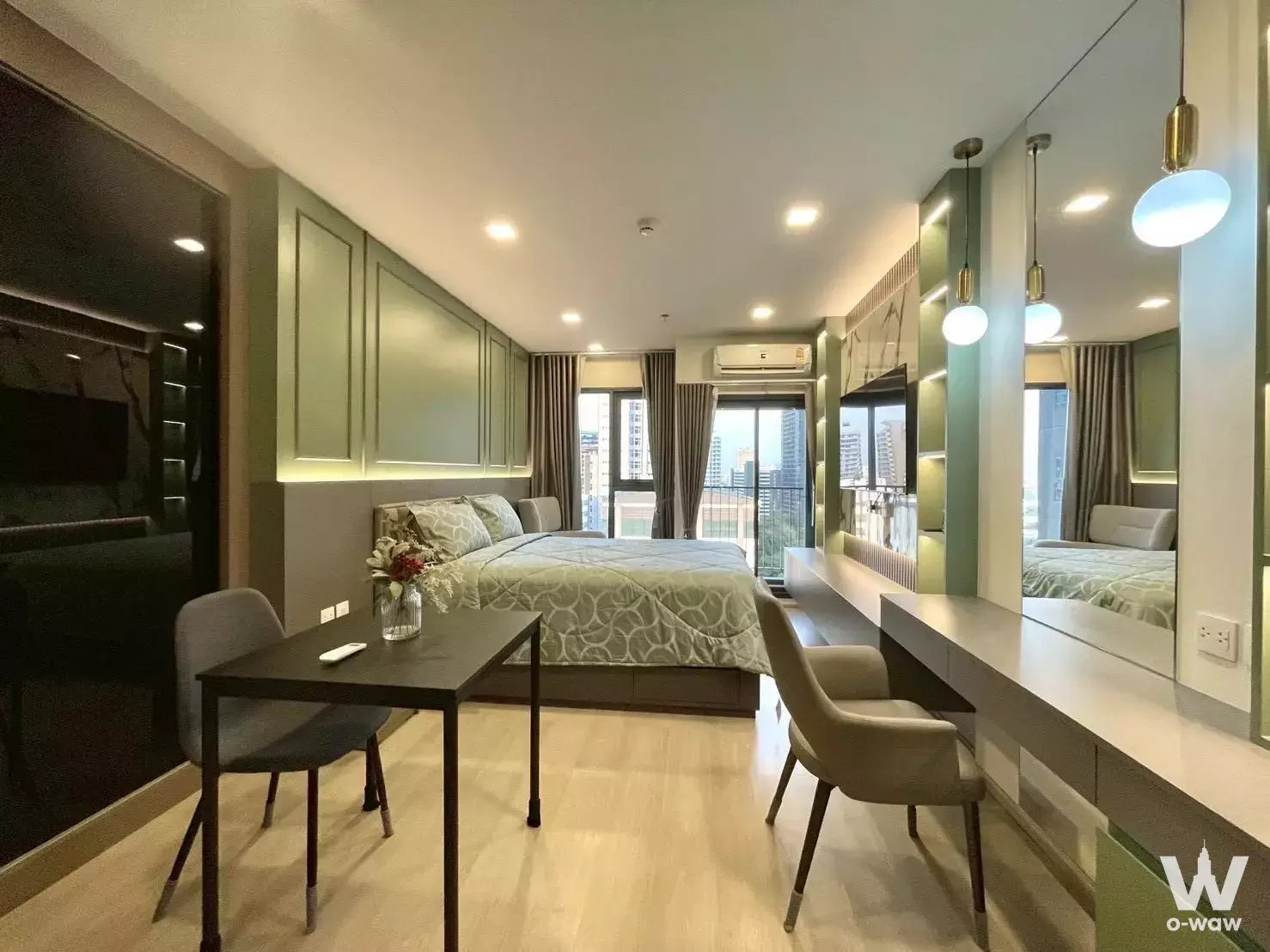 Next to BTS Ha Yaek Lat Phrao, Near MRT Phahon Yothin, Opposite Central Ladprao