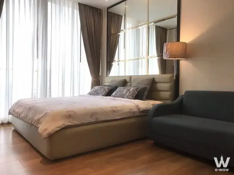 Condo with 1 bedroom for rent at Park Origin Phrom Phong — photo 1 of 3