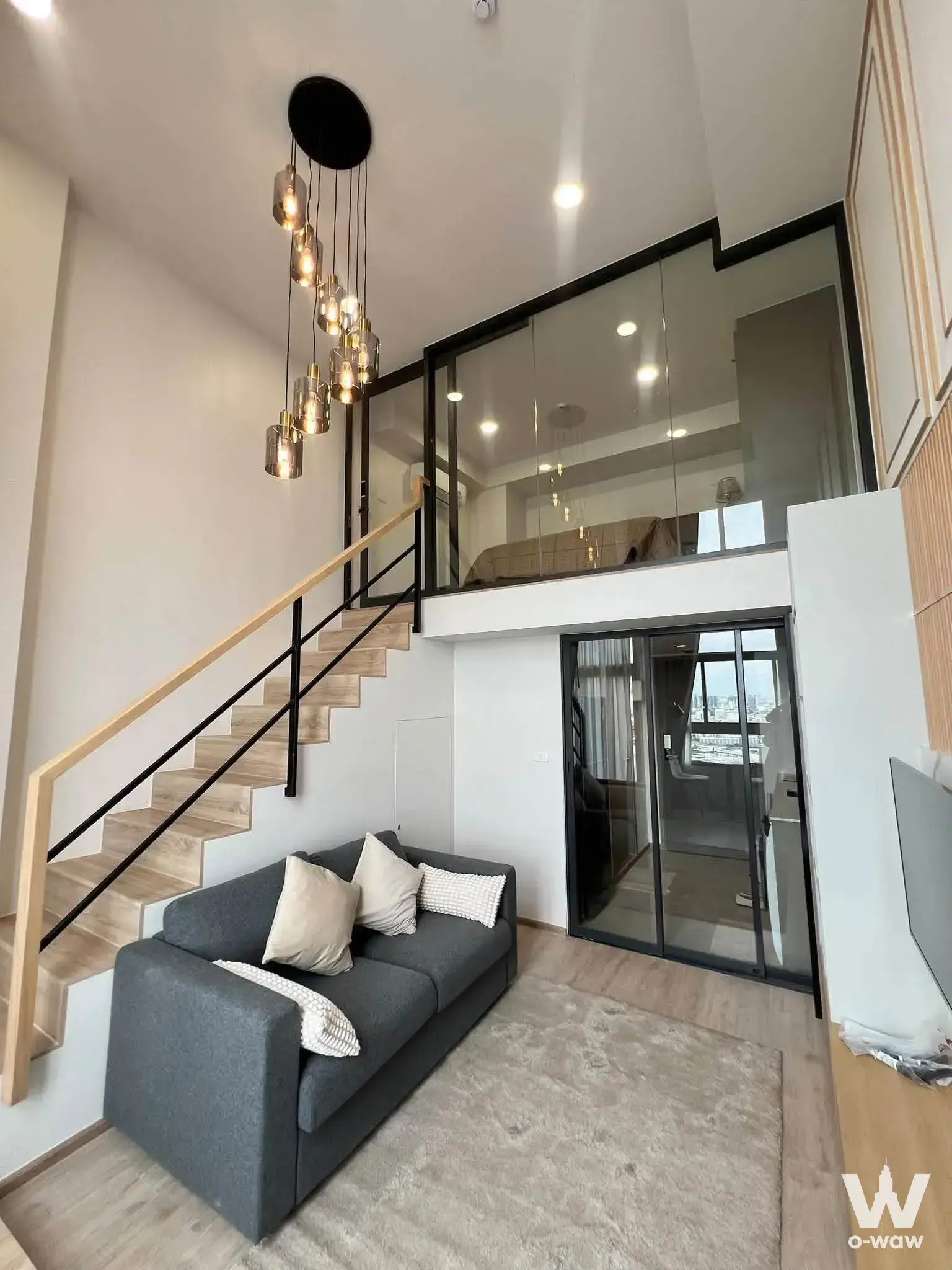 Condo with 1 bedroom for rent at IDEO Rama 9 - Asoke — photo 1 of 5
