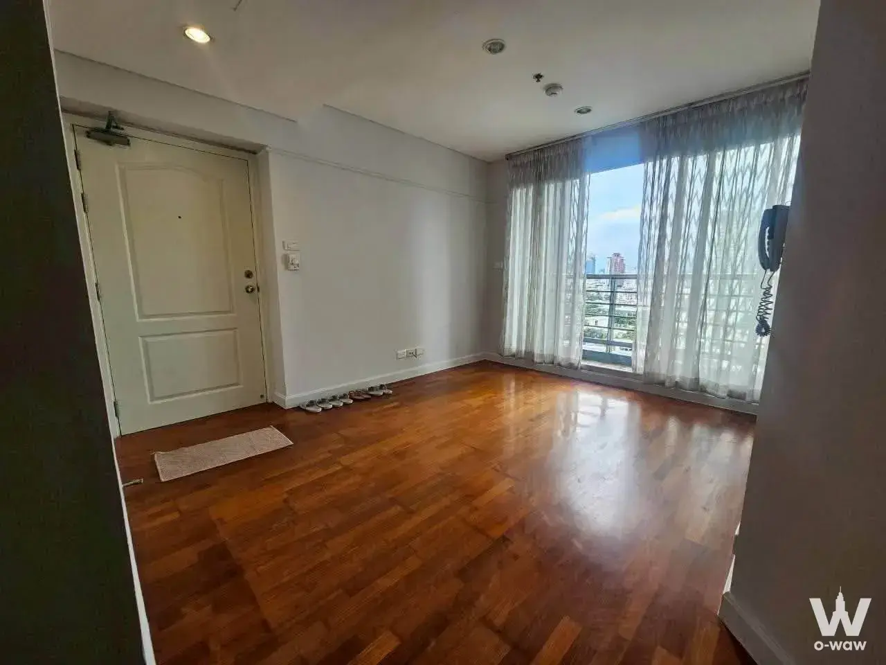 Condo with 3 bedrooms for rent at Lumpini Place Water Cliff — photo 2 of 5