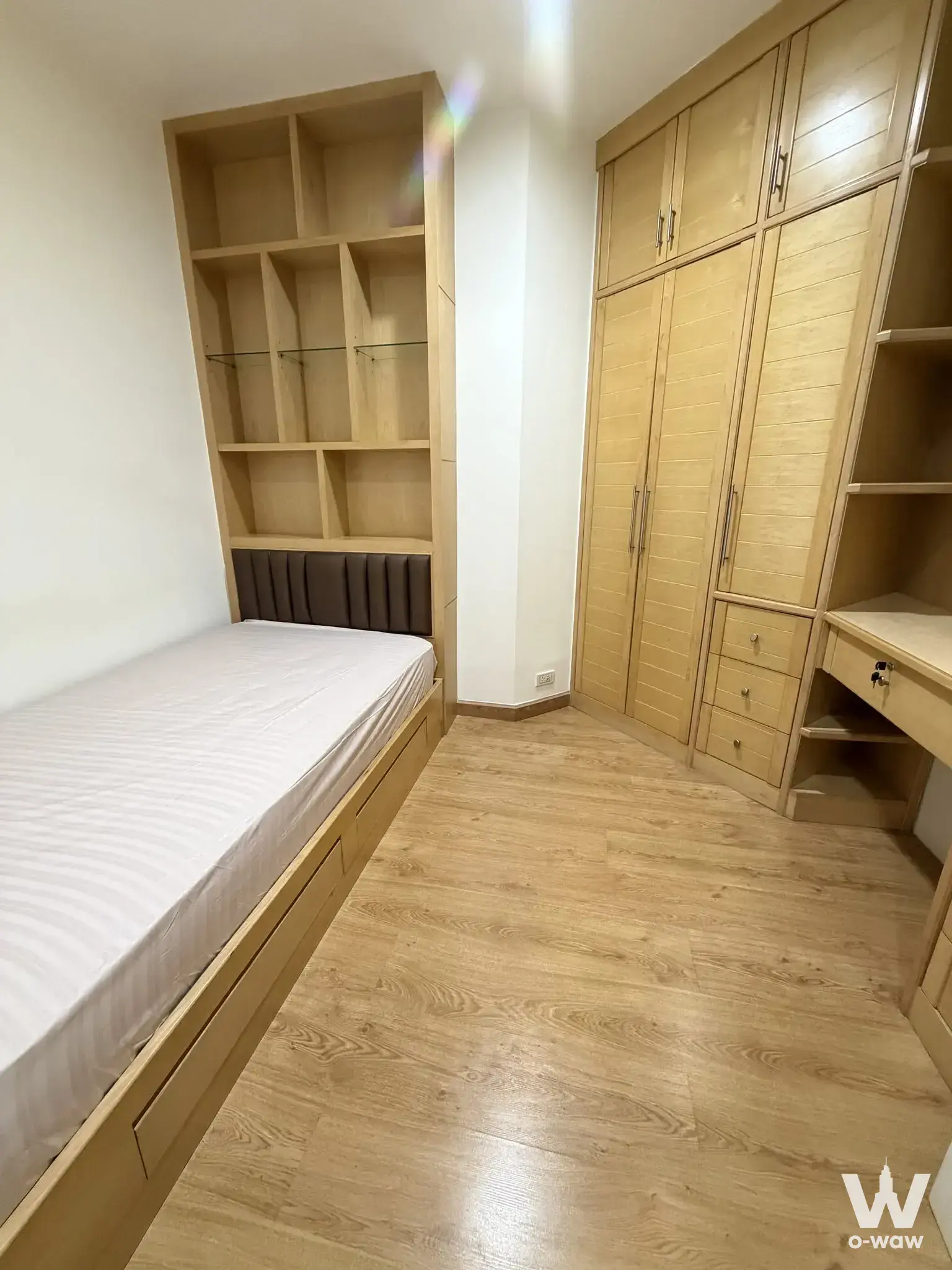 Condo with 2 bedrooms for rent at Silom Grand Terrace — photo 2 of 5