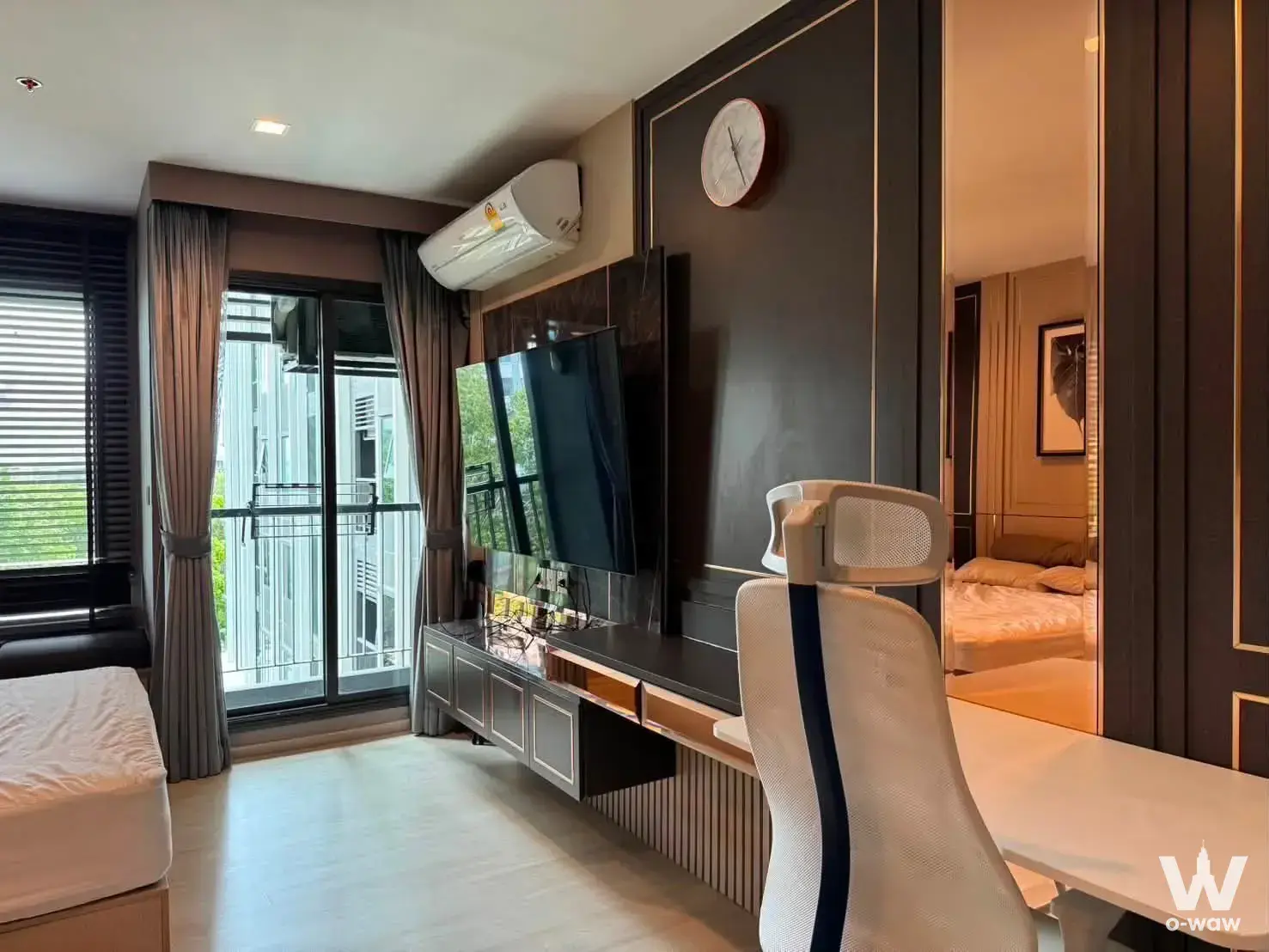 Condo with 1 bedroom for rent at Life One Wireless — photo 4 of 4