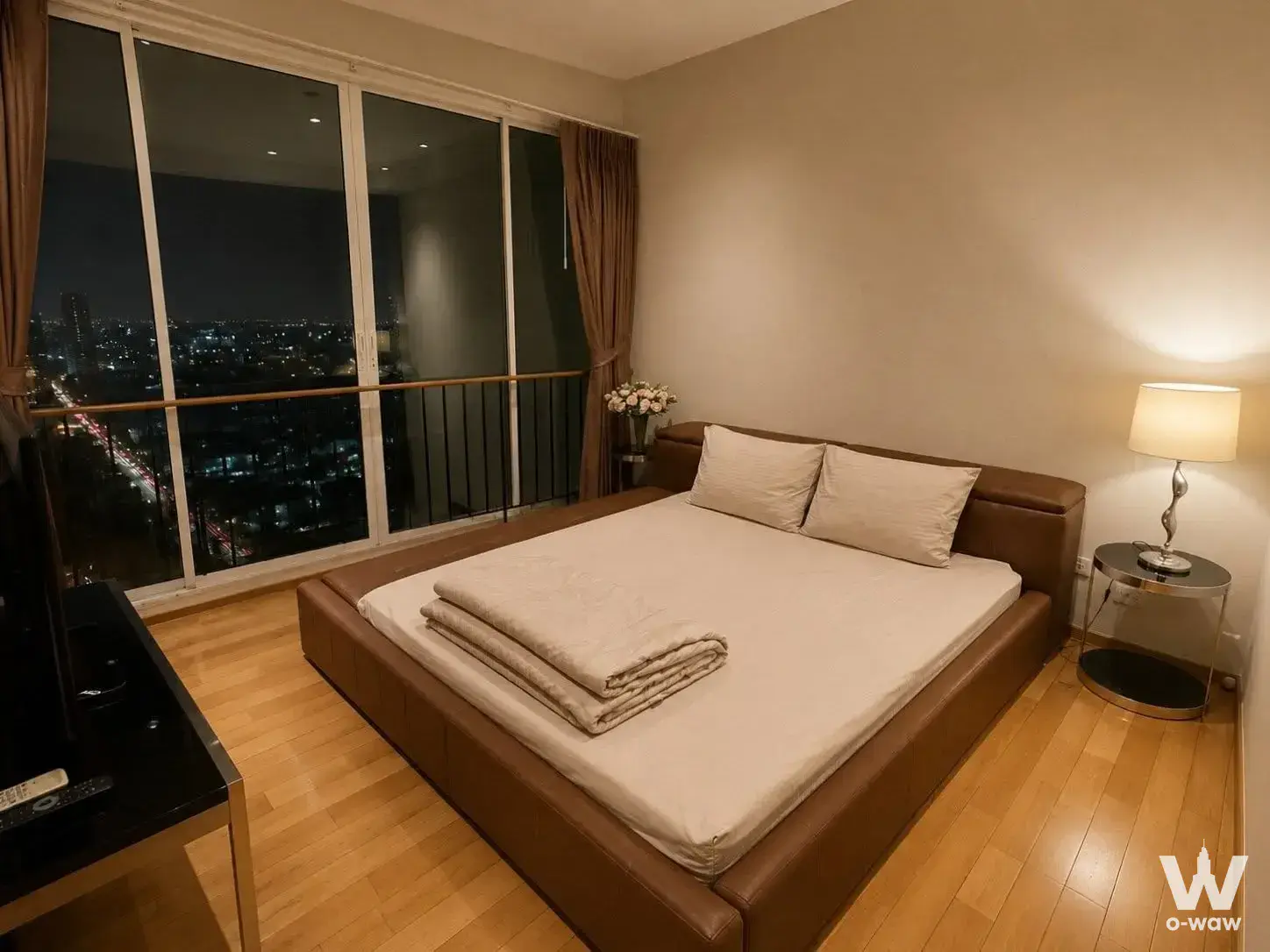 Condo with 1 bedroom for rent at The Emporio Place — photo 4 of 5