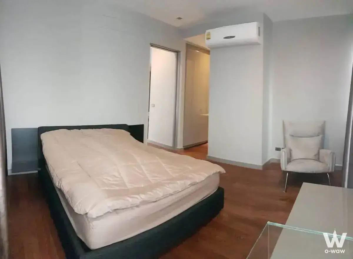 Silom-Naradhiwas, near BTS Chong Nonsi, King Power Mahanakhon, Sathorn, Bangkok CBD