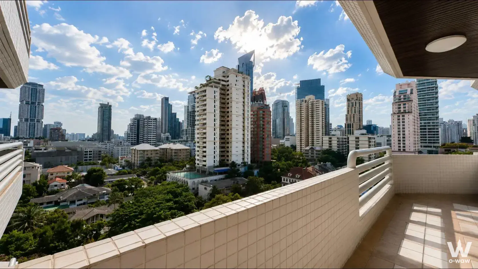 Condo with 3 bedrooms for rent at Richmond Palace Condominium — photo 1 of 4