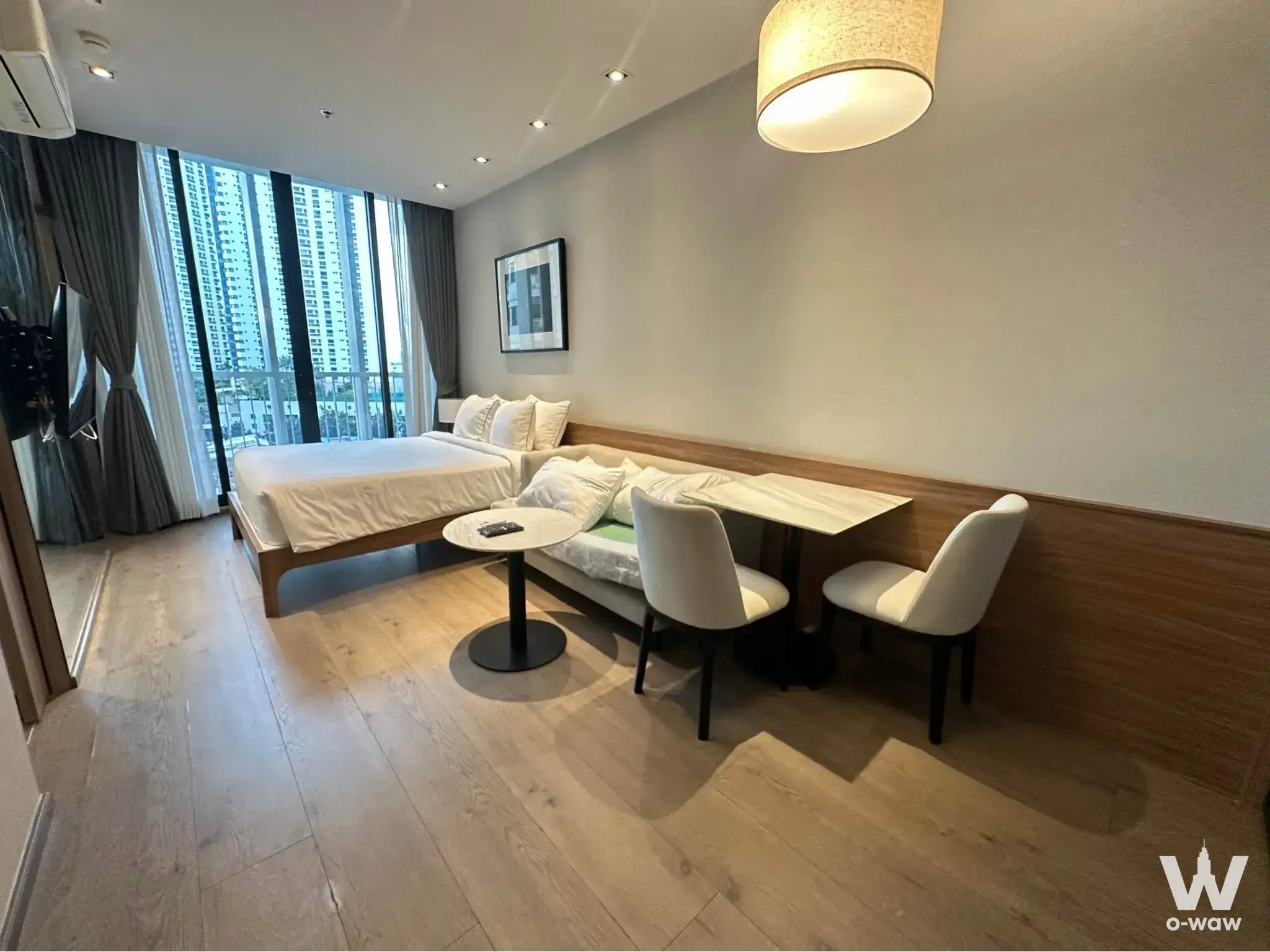 Condo with 1 bedroom for rent at Park Origin Phrom Phong — photo 2 of 5