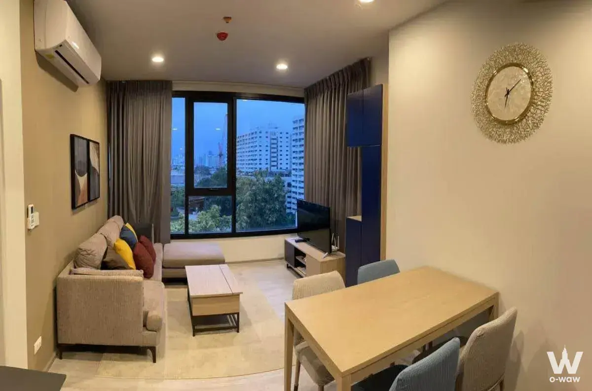 Condo with 2 bedrooms for rent at XT Ekkamai — photo 2 of 5