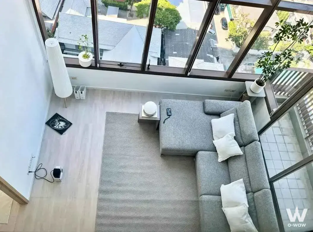 Condo with 2 bedrooms for sale at The Emporio Place — photo 2 of 5