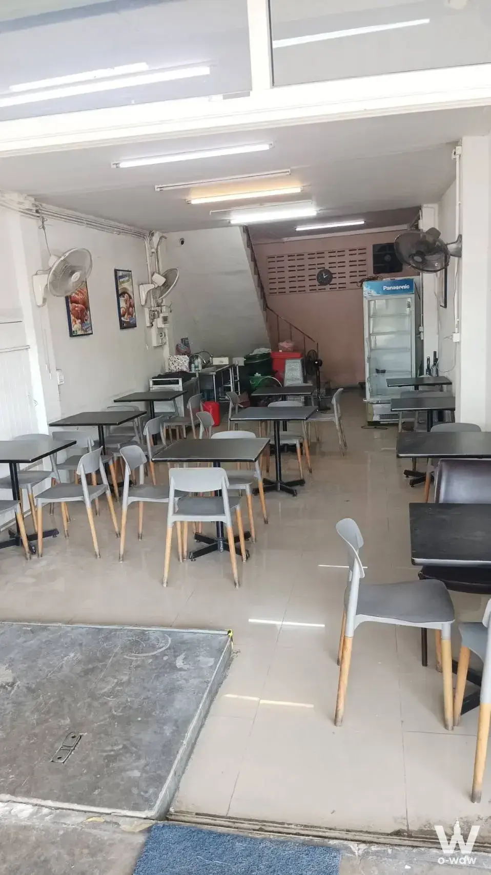 Townhouse with 4 bedrooms for rent at Baan Klang Mueang — photo 3 of 4