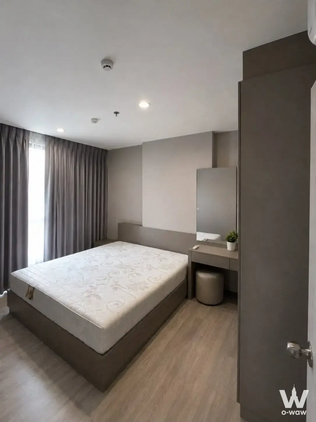 Condo with 2 bedrooms for rent at Ideo Mobi Sukhumvit Eastpoint — photo 3 of 5