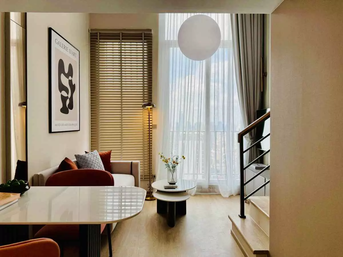 Commercial with 1 bedroom for rent at Bangkok, Thailand — photo 1 of 6