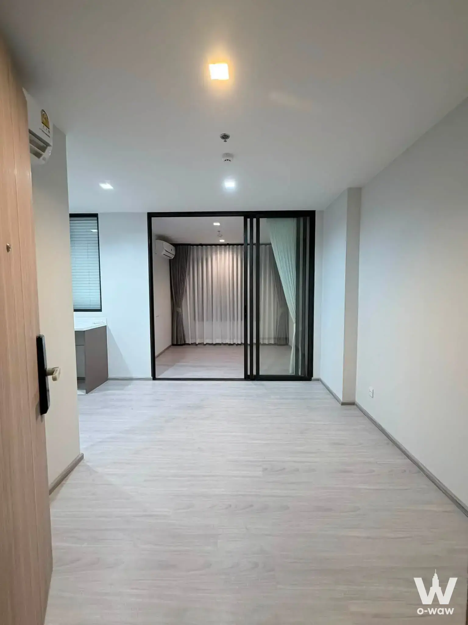 Condo with 1 bedroom for sale at Life Sathorn Sierra — photo 1 of 5