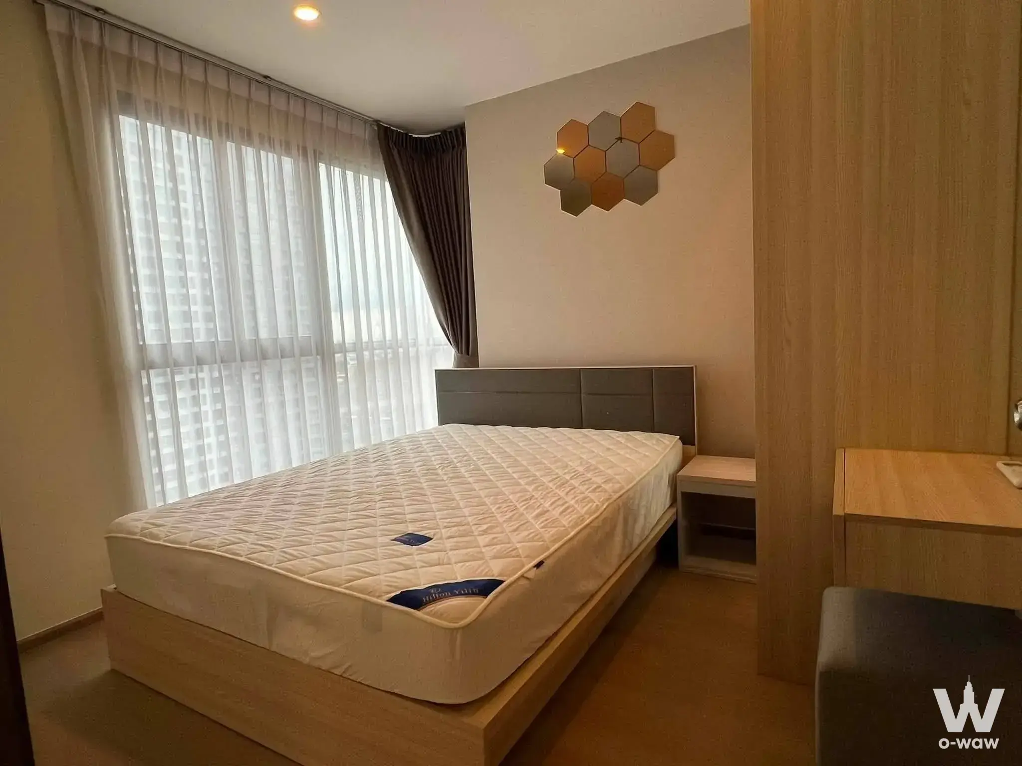 Condo with 2 bedrooms for rent at Ideo O2 — photo 5 of 5
