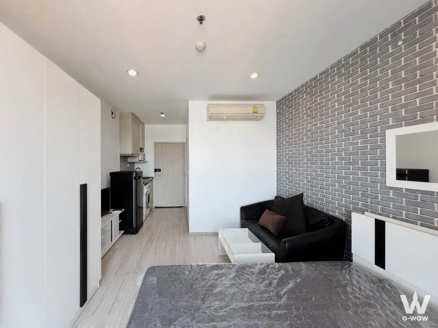 Commercial with 1 bedroom for rent at Ideo Mobi Sukhumvit Eastgate — photo 3 of 5