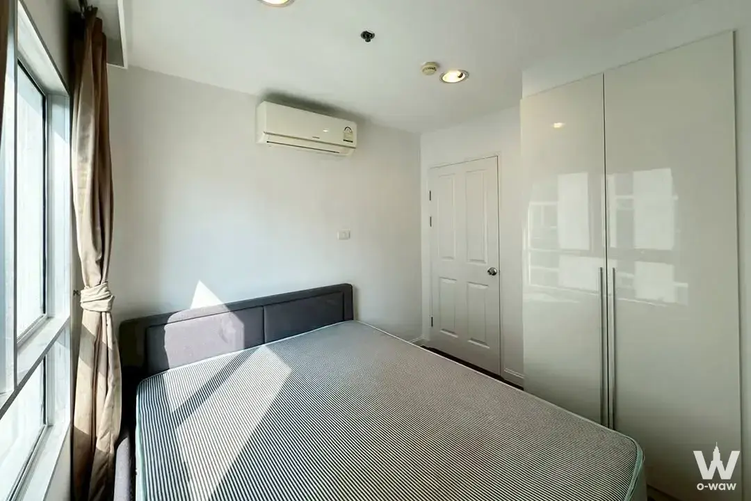 Condo with 2 bedrooms for sale at Belle Grand Rama 9 — photo 4 of 5