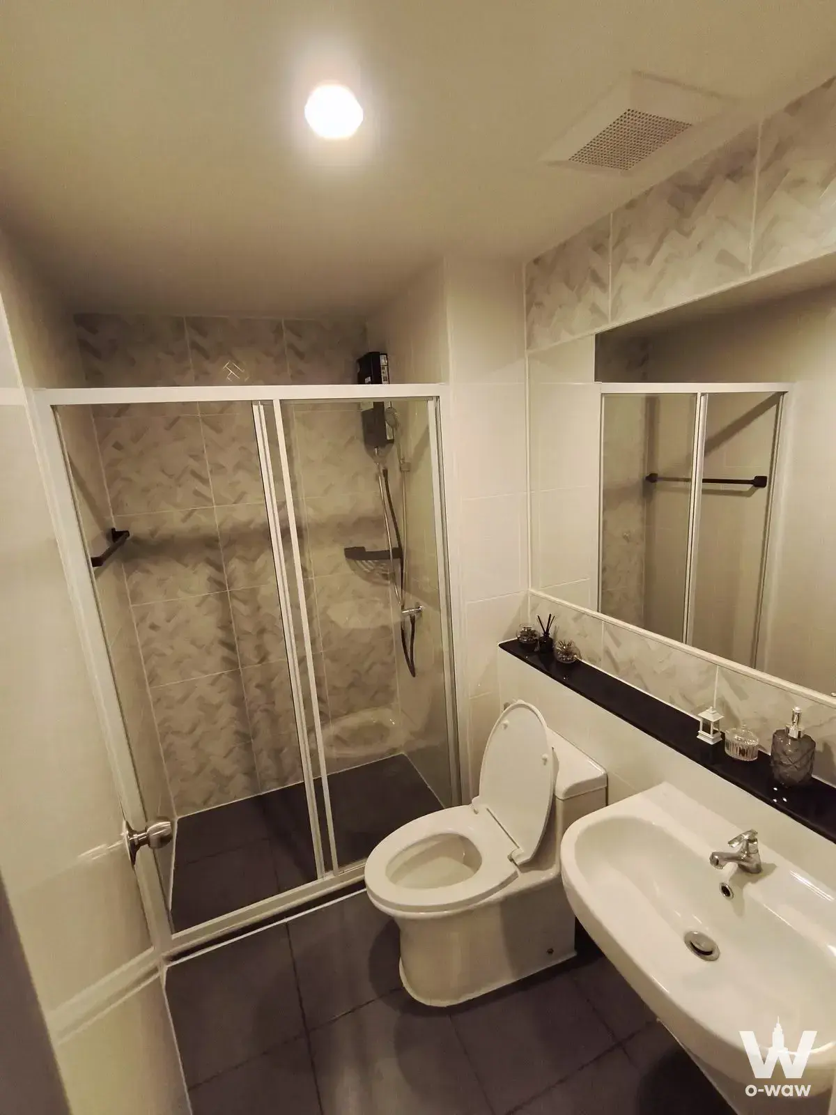 Condo with 1 bedroom for rent at Regent Home Wutthakat — photo 3 of 5