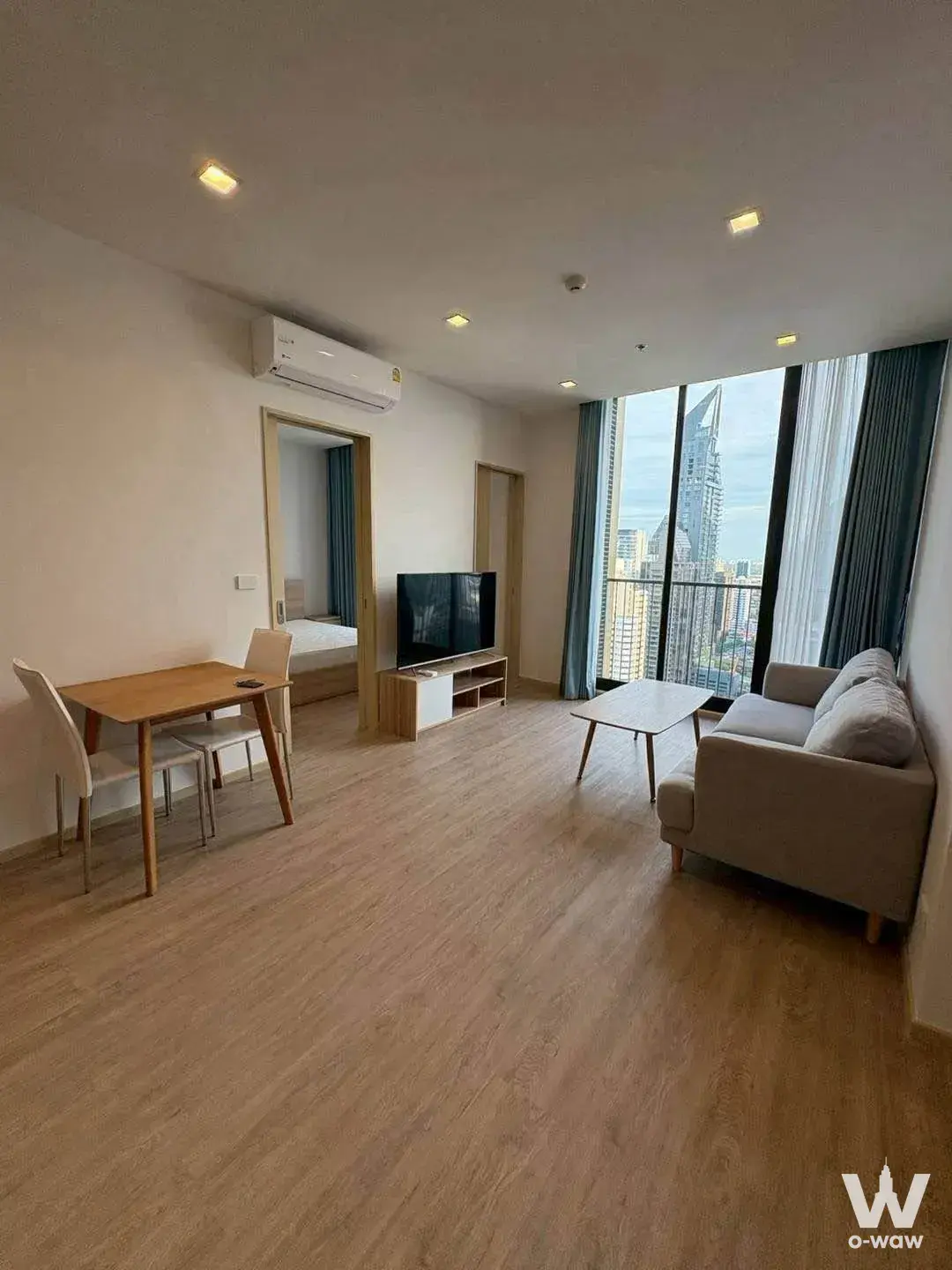 BTS Phrom Phong, Bangkok, Thailand