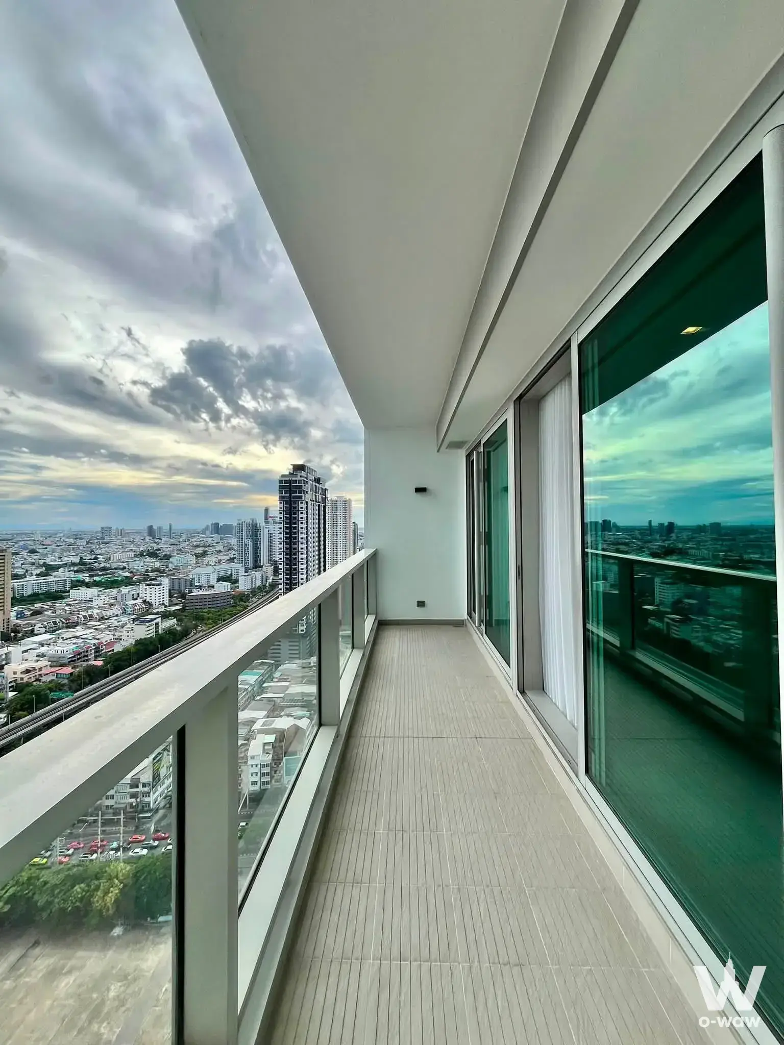 Condo with 3 bedrooms for rent at The River Condominium — photo 2 of 5