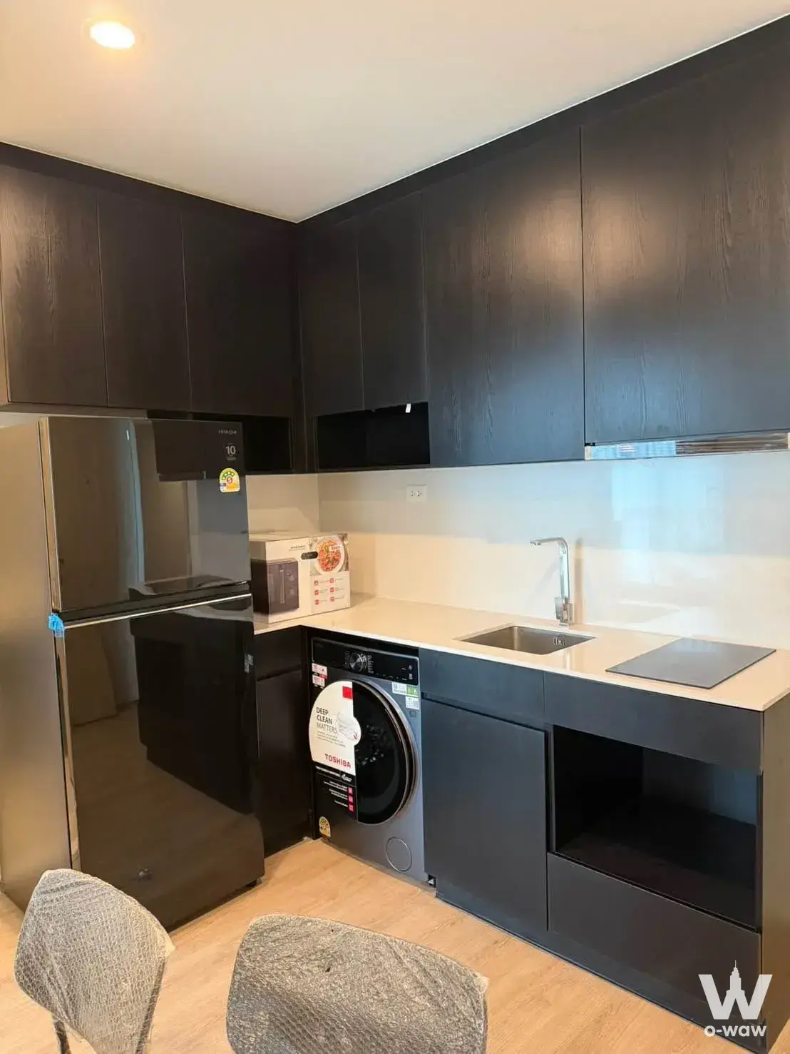 Condo with 2 bedrooms for rent at Nue District R9 — photo 3 of 5