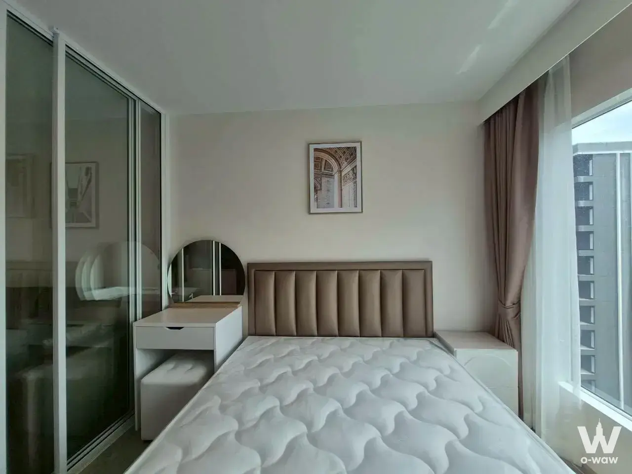 Near BTS Bangna Station, 350 meters away; close to BITEC Bangna and Central Bangna