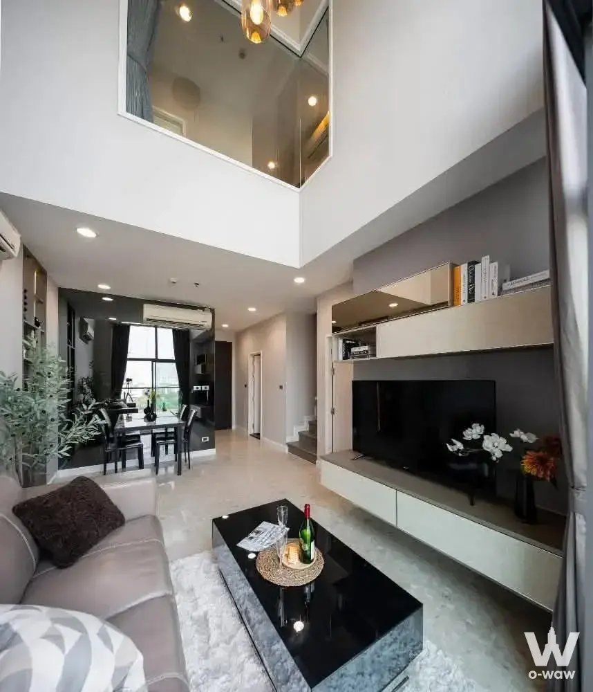 Condo with 2 bedrooms for rent at The Crest Sukhumvit 34 — photo 2 of 5