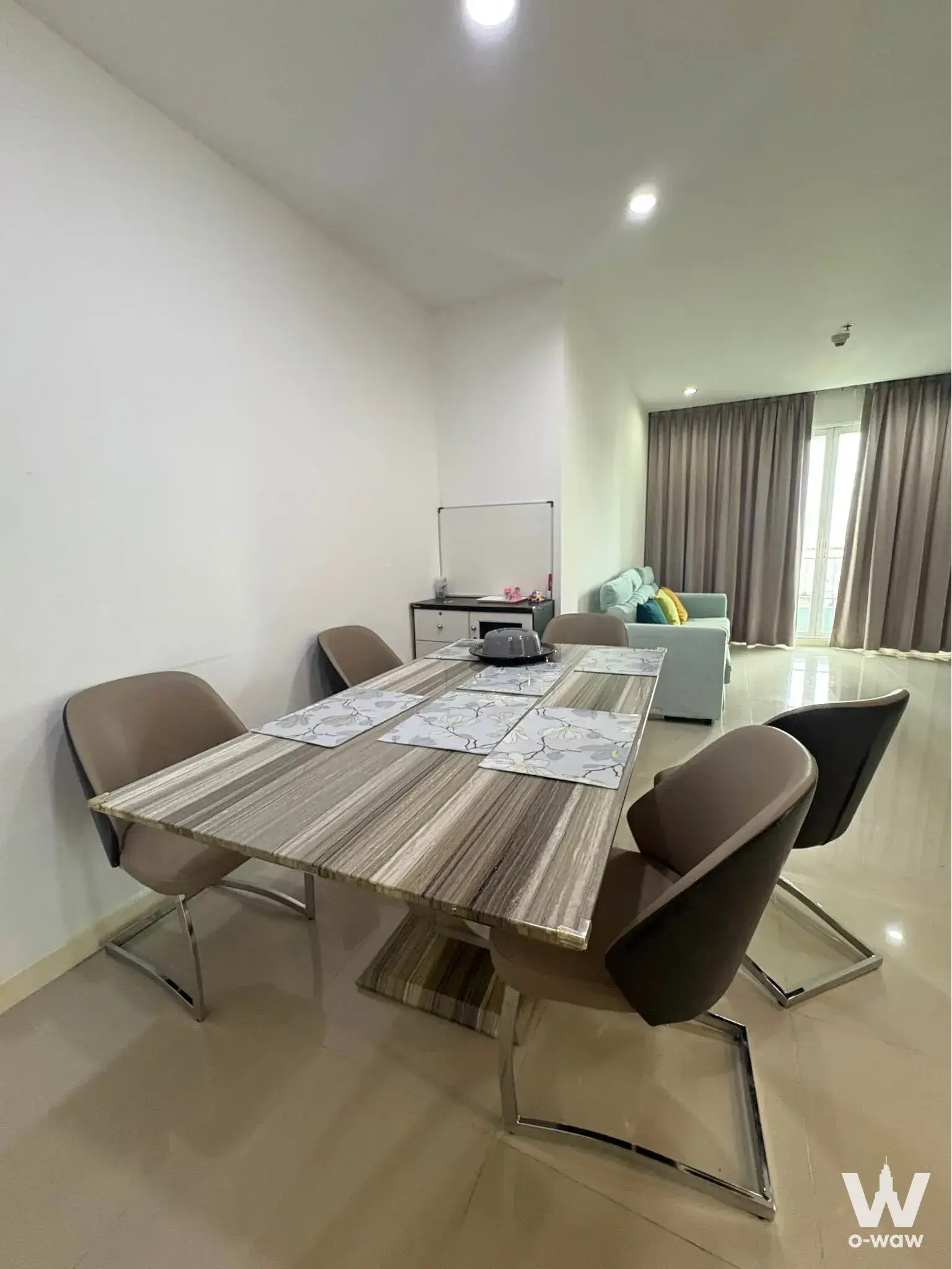 Condo with 2 bedrooms for rent at Circle Condominium — photo 4 of 5
