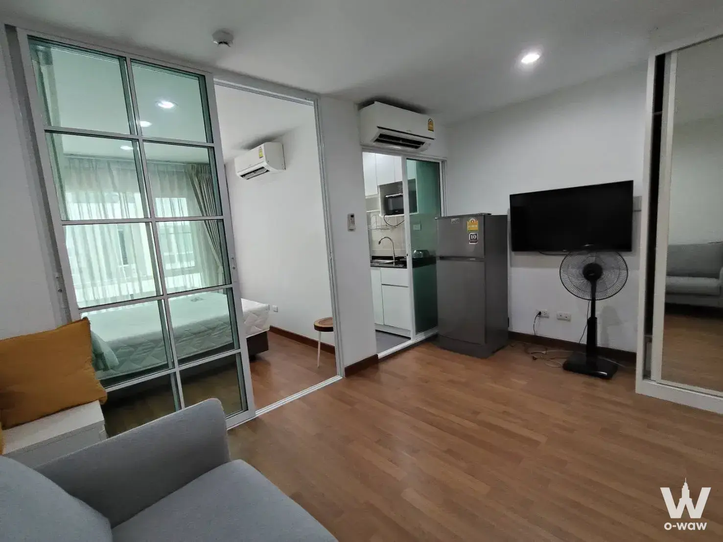 Sukhumvit Soi 81 (approx. 700m), near BTS On Nut Station, close to Century Movie Plaza On Nut, Lotus's On Nut, and 7-Eleven