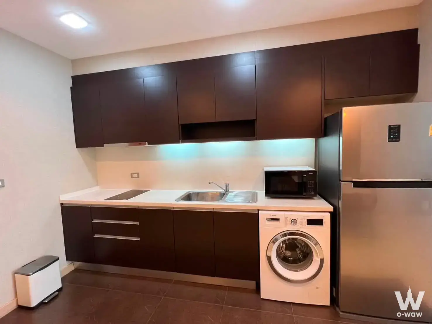Townhouse with 2 bedrooms for rent at 59 Heritage — photo 5 of 5