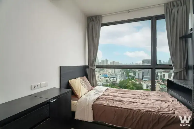 Condo with 2 bedrooms for rent at RHYTHM Sukhumvit 44/1 — photo 4 of 5