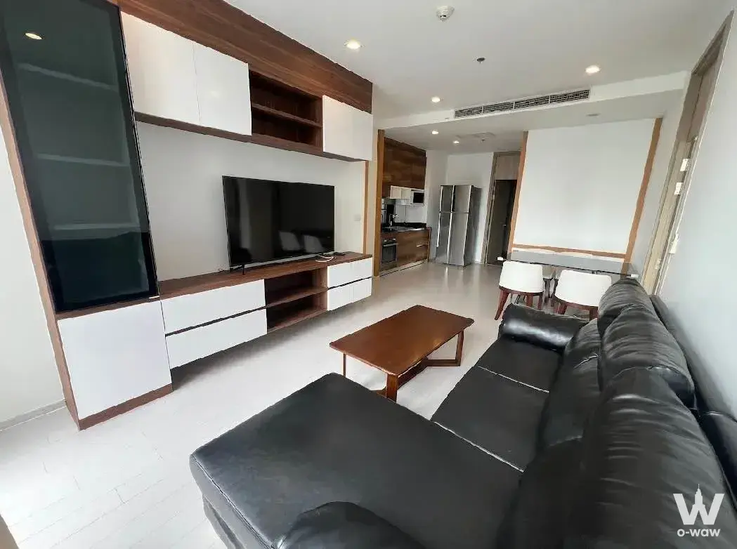 Condo with 2 bedrooms for rent at Noble Ploenchit — photo 2 of 5