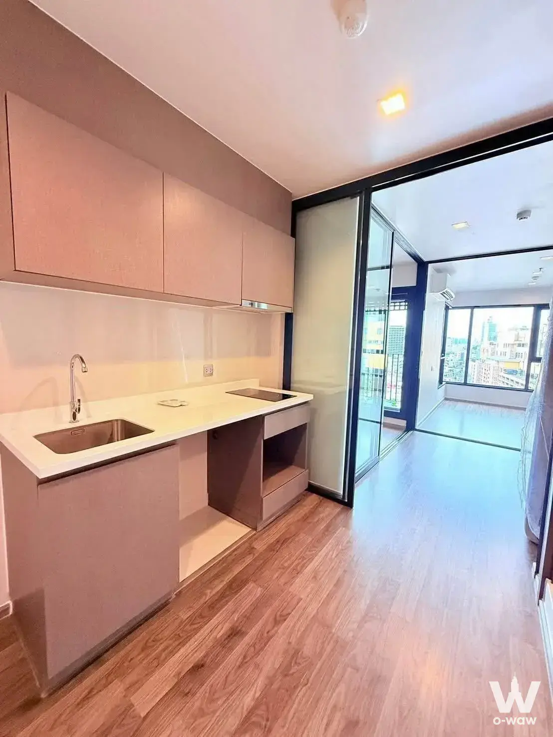 1190 Phahonyothin Road, Chatuchak, Bangkok 10900, Thailand