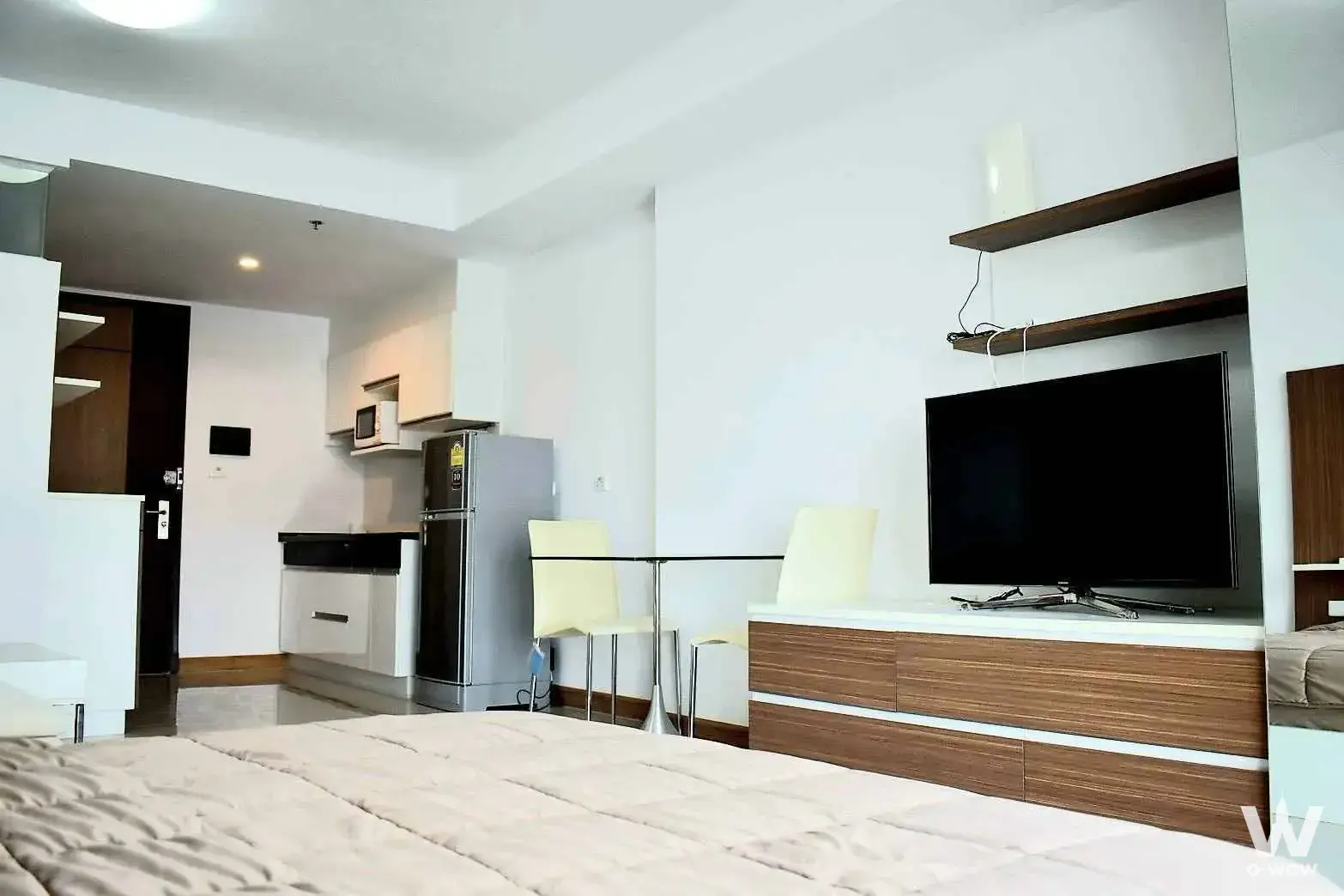 Condo with 1 bedroom for sale at Supalai River Resort — photo 2 of 3