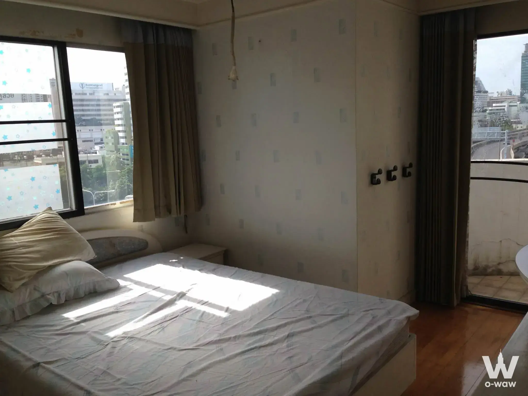 Condo with 1 bedroom for rent at Witthayu Complex — photo 3 of 5