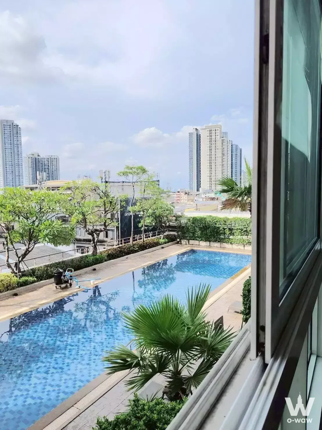 1558/26 Sukhumvit Road, Phra Khanong, Khlong Toei, Bangkok 10260