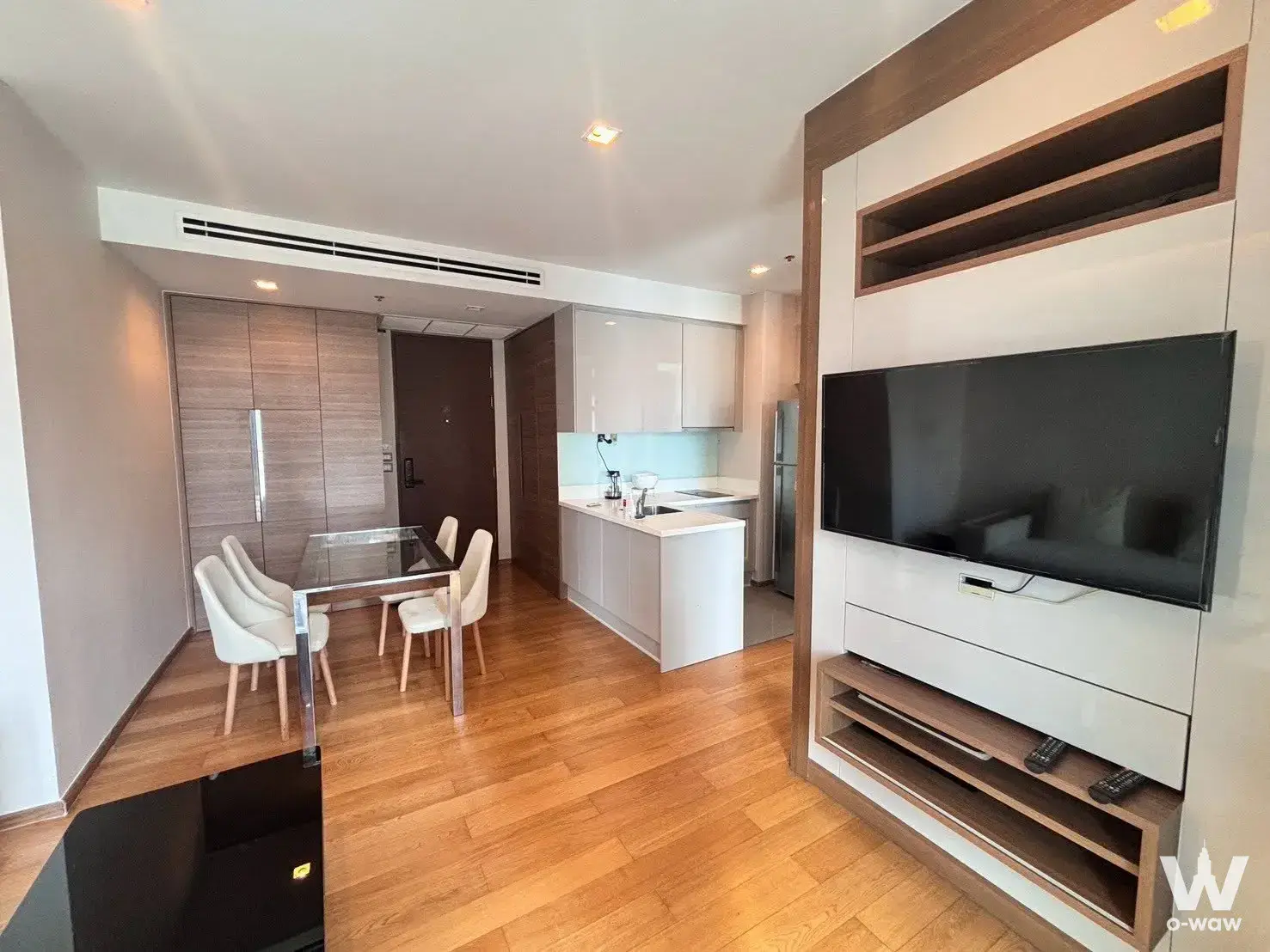 Condo with 2 bedrooms for rent at The Address Asoke — photo 1 of 5