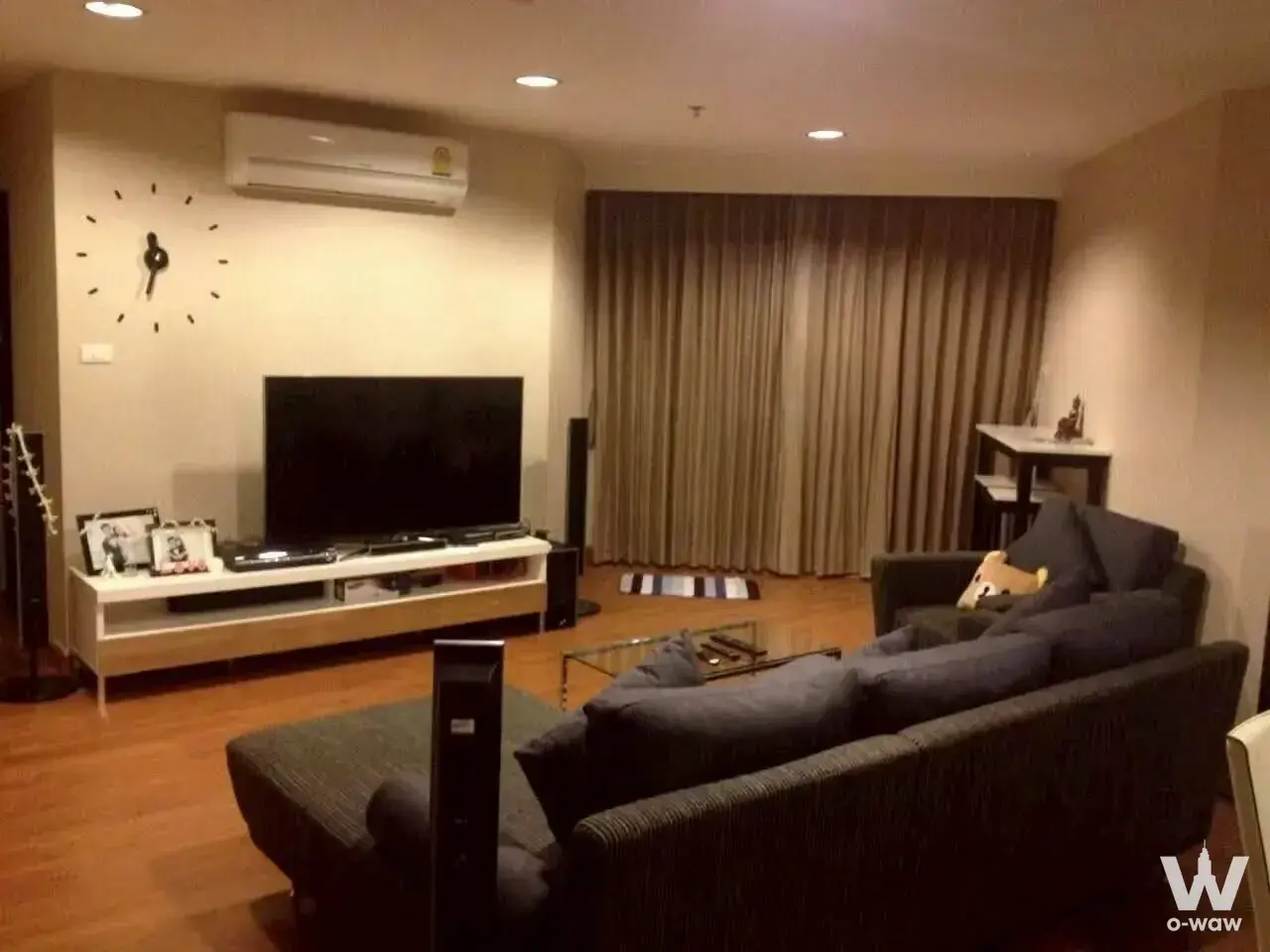 Condo with 3 bedrooms for rent at Belle Grand Rama 9 — photo 1 of 4