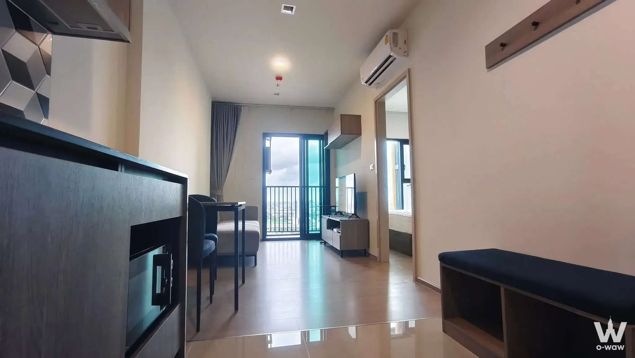 Commercial with 1 bedroom for rent at THE BASE Phetchaburi-Thonglor เดอะ เบส เพชรบุรี - ทองหล่อ — photo 1 of 4