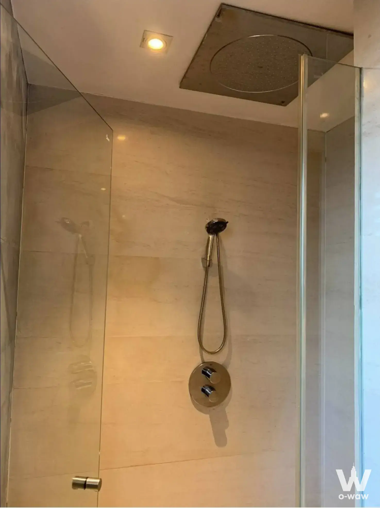 Condo with 3 bedrooms for rent at The Crest Ruamrudee — photo 5 of 5