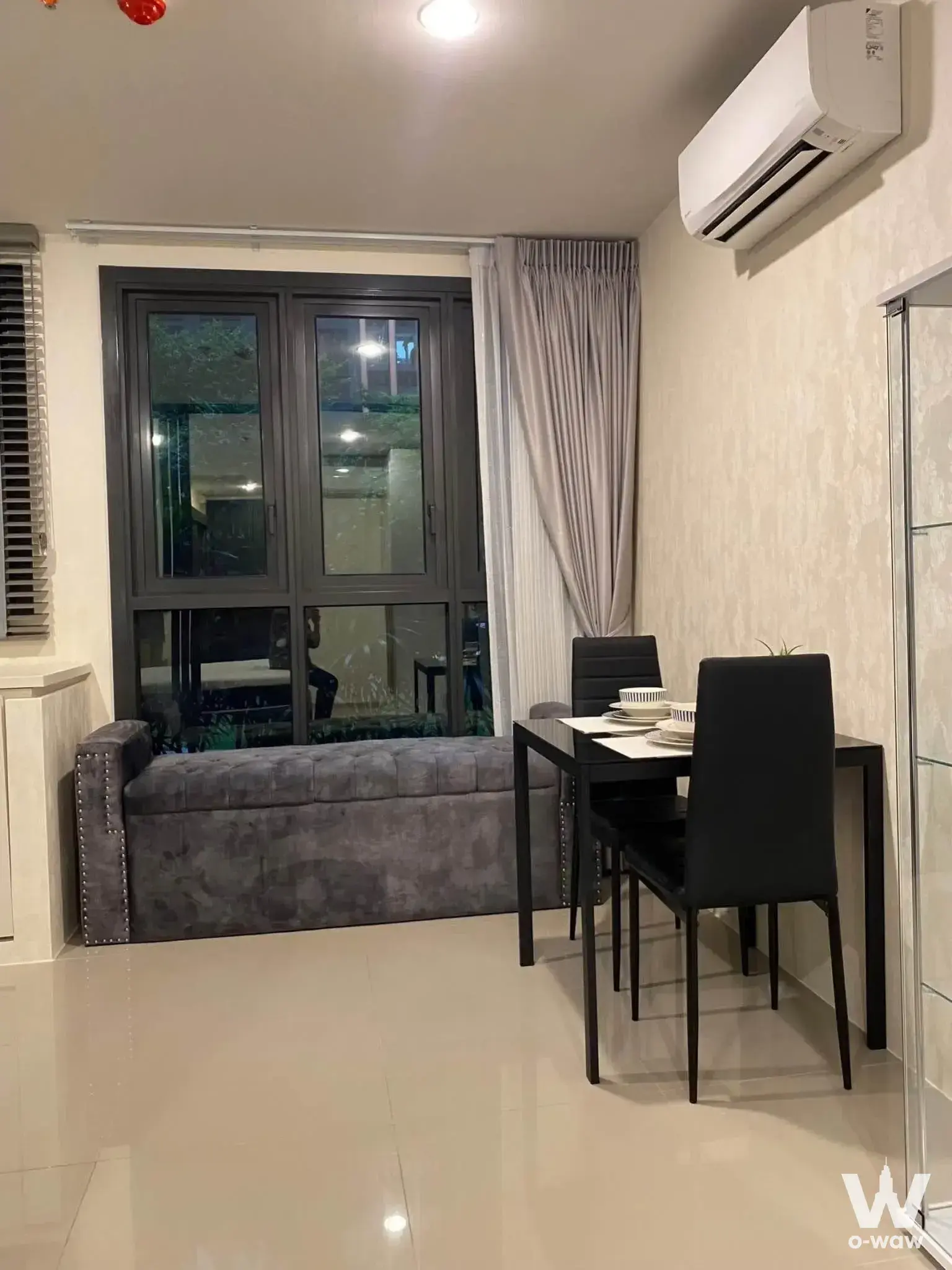 Condo with 1 bedroom for rent at XT HUAIKHWANG — photo 2 of 5